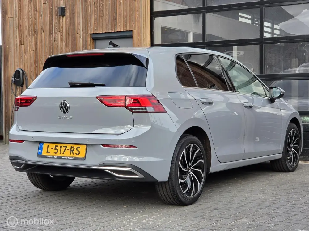 Volkswagen Golf 1.5 TSI STYLE CARPLAY CAMERA ACC MASSAGE uit 2020, foto 6