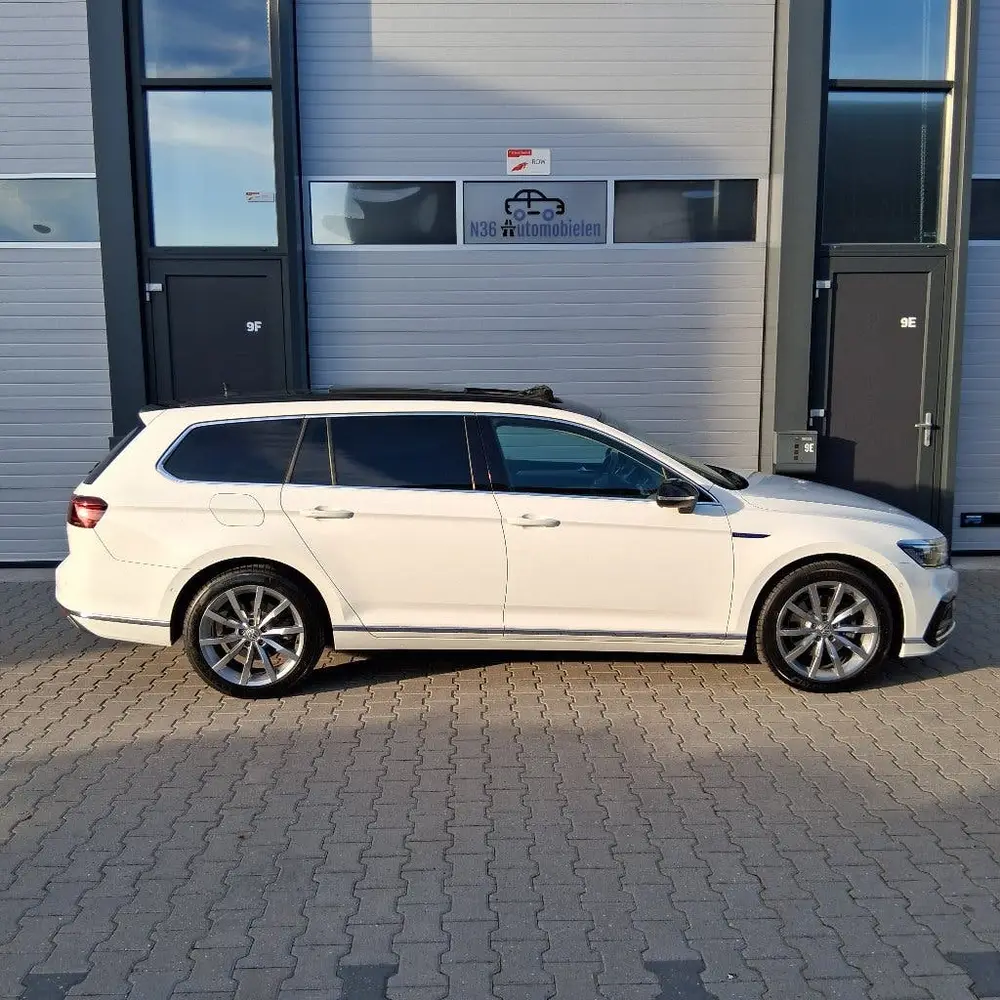Volkswagen Passat Variant GTE 218PK/ DYNAUDIO/PANO/H.U.D. uit 2021, foto 7