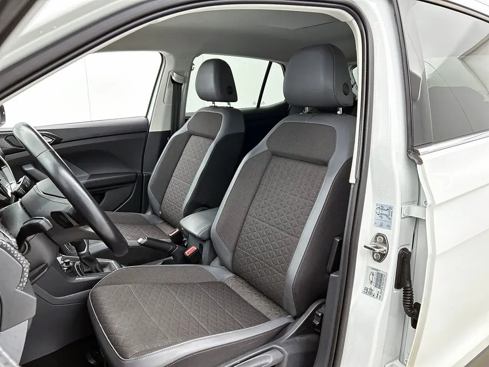 Volkswagen T-CROSS 1.0 TSI Life | Automaat | Adaptive cruise uit 2019, foto 5