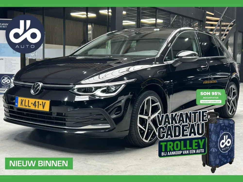 Volkswagen Golf 1.4 eHybrid Style | SOH 95% uit 2021