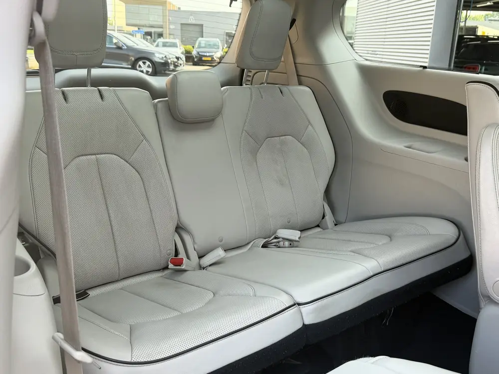 Chrysler Pacifica 3.6 V6 Hybrid I PHEV I Aut. I 7 Pers. I Pa uit 2019, foto 12