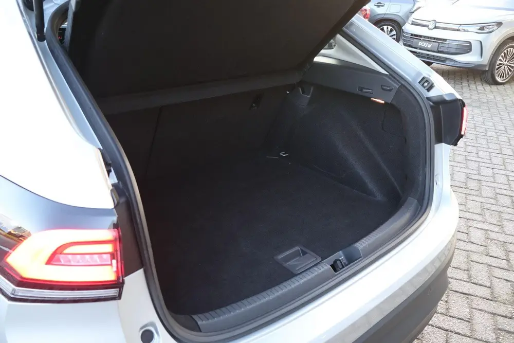 Volkswagen Taigo 1.0 TSI 115pk DSG Life Edition | Camera | P uit 2025, foto 18