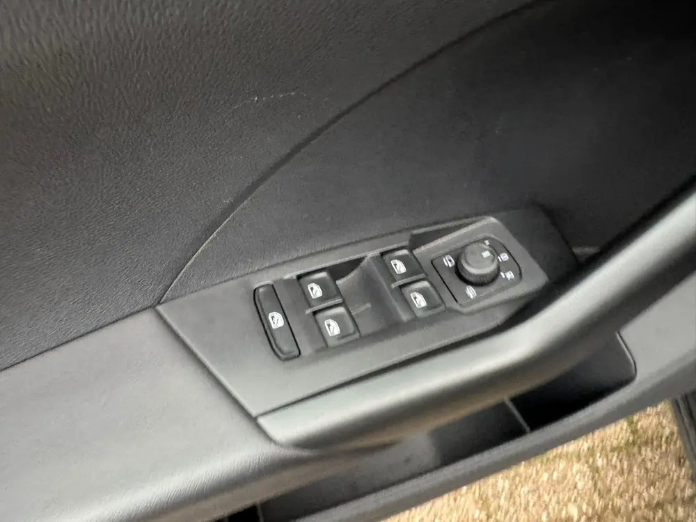 Volkswagen T-Cross 1.0 TSI Life (bj 2023) uit 2023, foto 7