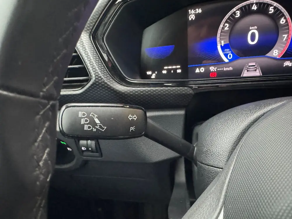 Volkswagen T-Cross 1.0 TSI Life (bj 2023) uit 2023, foto 8