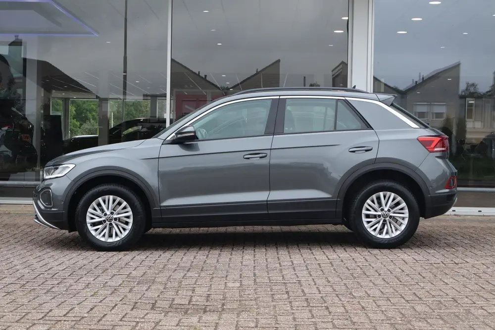 Volkswagen T-Roc 1.0 TSI Life | Navigatie | Parkeersensoren uit 2023, foto 11