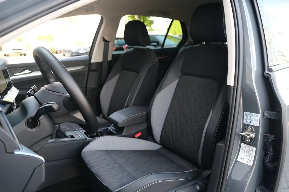 Volkswagen Golf 8.5 1.5 TSI 150PK Facelift Goal Led Cam Navi uit 2025, foto 4