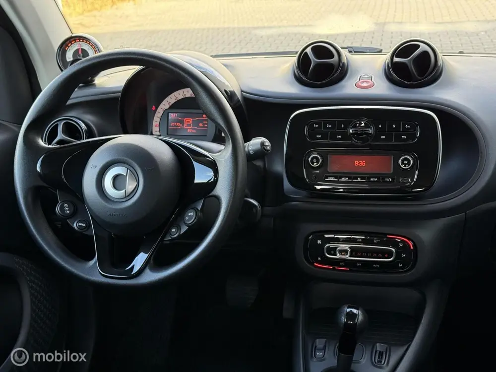 Smart ForTwo EQ 18 kWh | Stoelverwarming | Cruise | SOH 93% uit 2021, foto 15