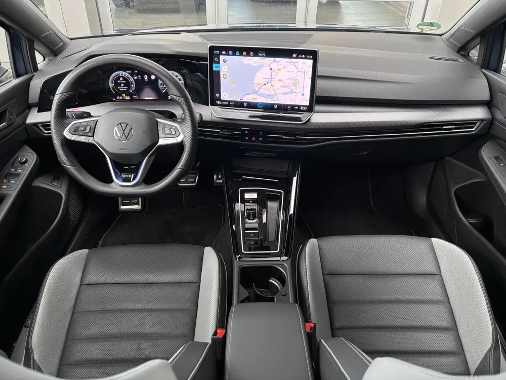 Volkswagen Golf 1.5 eHybrid GTE | Panoramadak | Garantie tot uit 2025, foto 18