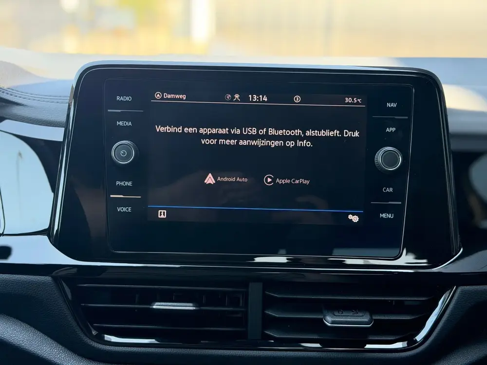 Volkswagen T-Roc 1.5 TSI R-Line Virtual Keyless IQ Lights IQ uit 2024, foto 16
