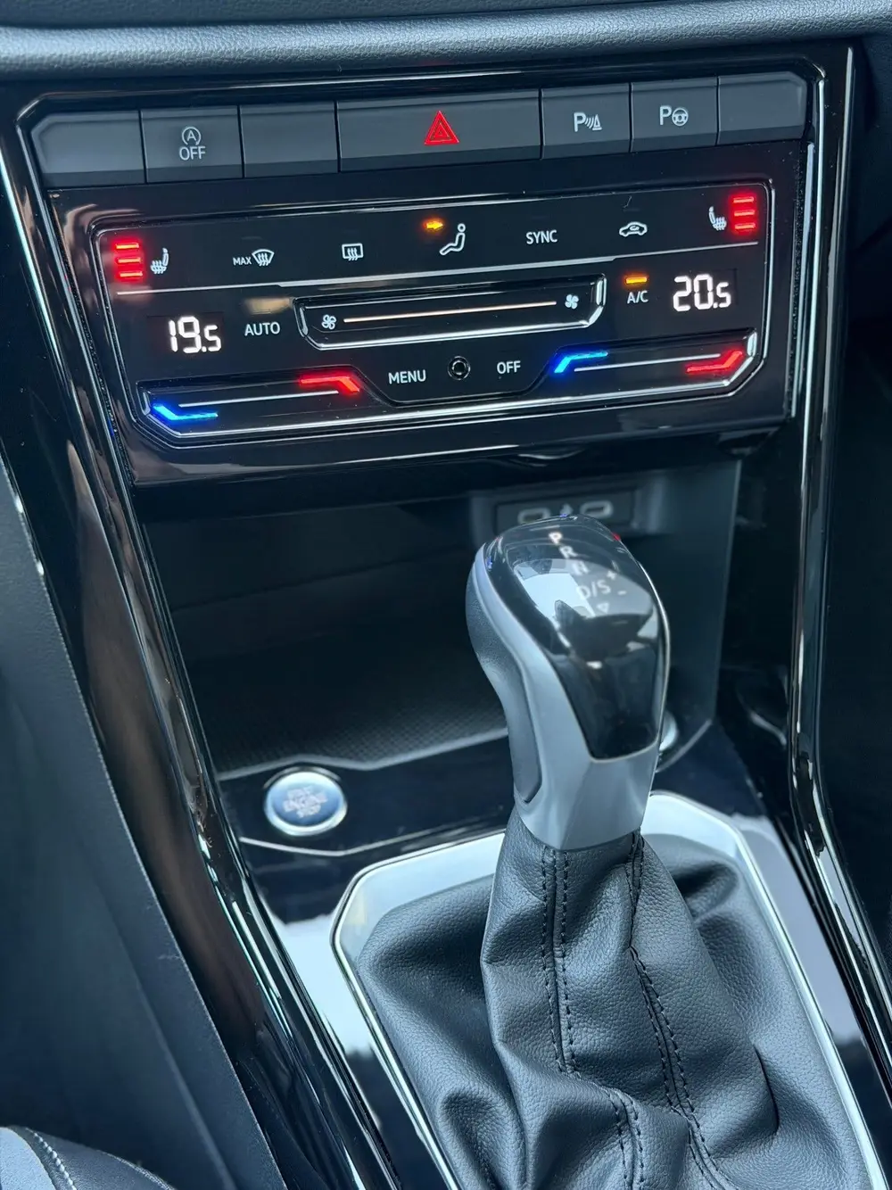 Volkswagen T-Roc 1.5 TSI R-Line Virtual Keyless IQ Lights IQ uit 2024, foto 19