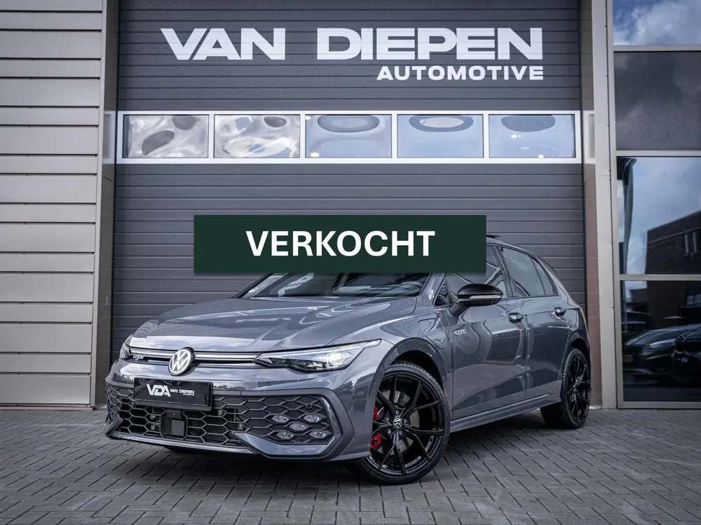 Volkswagen Golf 8.5 1.5 eHybrid GTE - Mistl. l Pano l 19'' l uit 2025