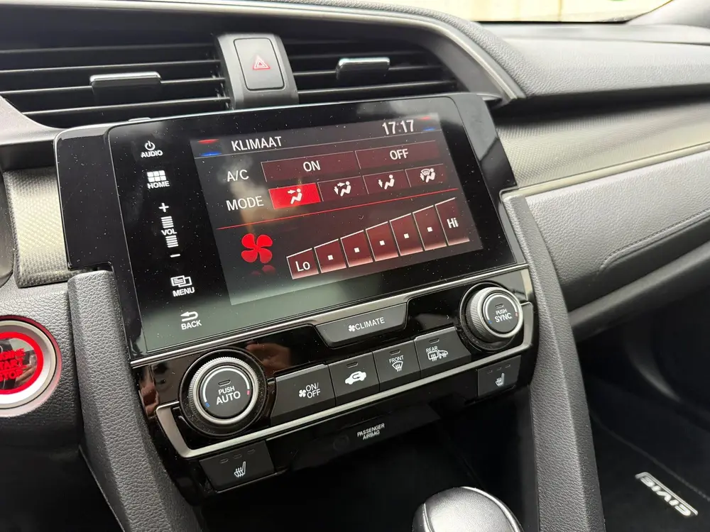 Honda Civic 1.0 i-VTEC Executive Automaat Clima Pano Navi Vo uit 2019, foto 17