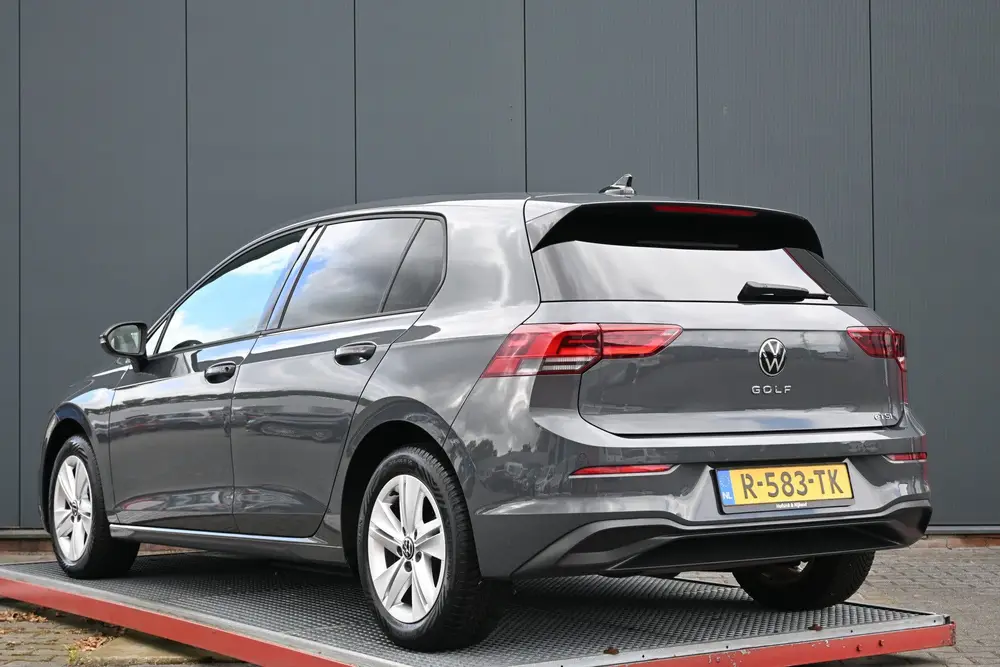 Volkswagen Golf 1.0 eTSI Life Business (bj 2022, automaat) uit 2022, foto 5