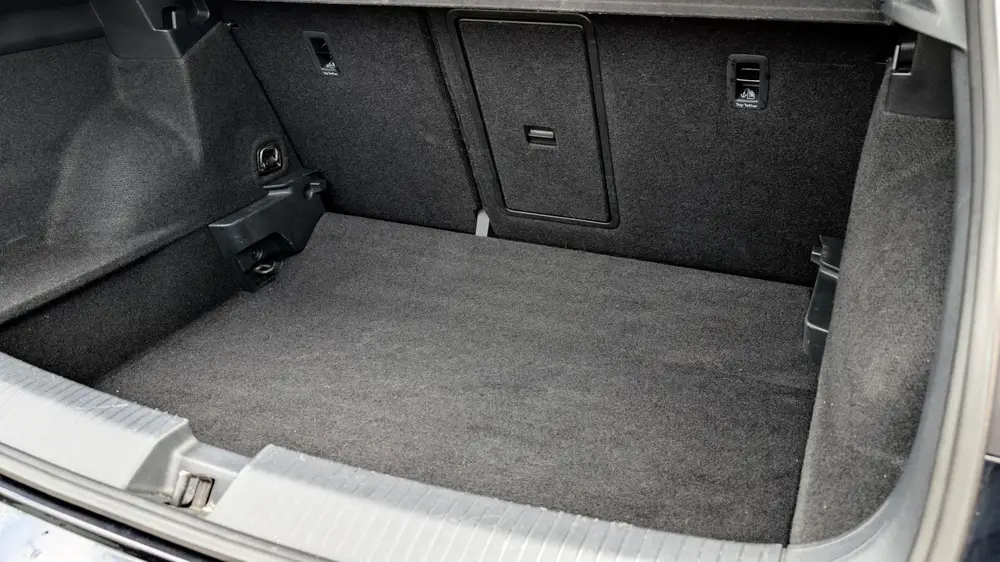 Volkswagen T-Roc 1.0 TSI 110pk Life 75 Edition | Navigatie | uit 2022, foto 15