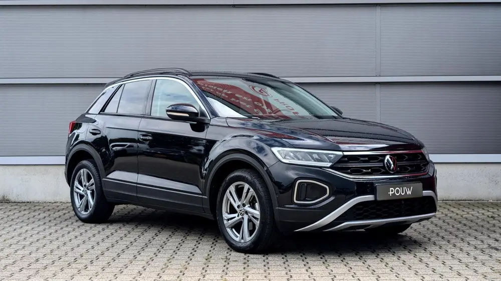 Volkswagen T-Roc 1.0 TSI 110pk Life 75 Edition | Navigatie | uit 2022, foto 8