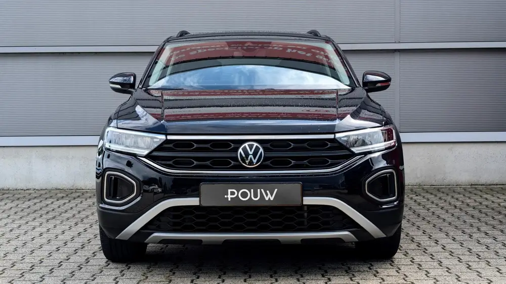 Volkswagen T-Roc 1.0 TSI 110pk Life 75 Edition | Navigatie | uit 2022, foto 9