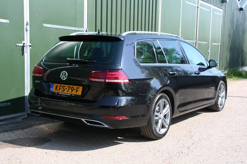 Volkswagen GOLF 1.5 TSI HIGHLINE R-LINE SPORT LEER PANORAMAD uit 2020, foto 3