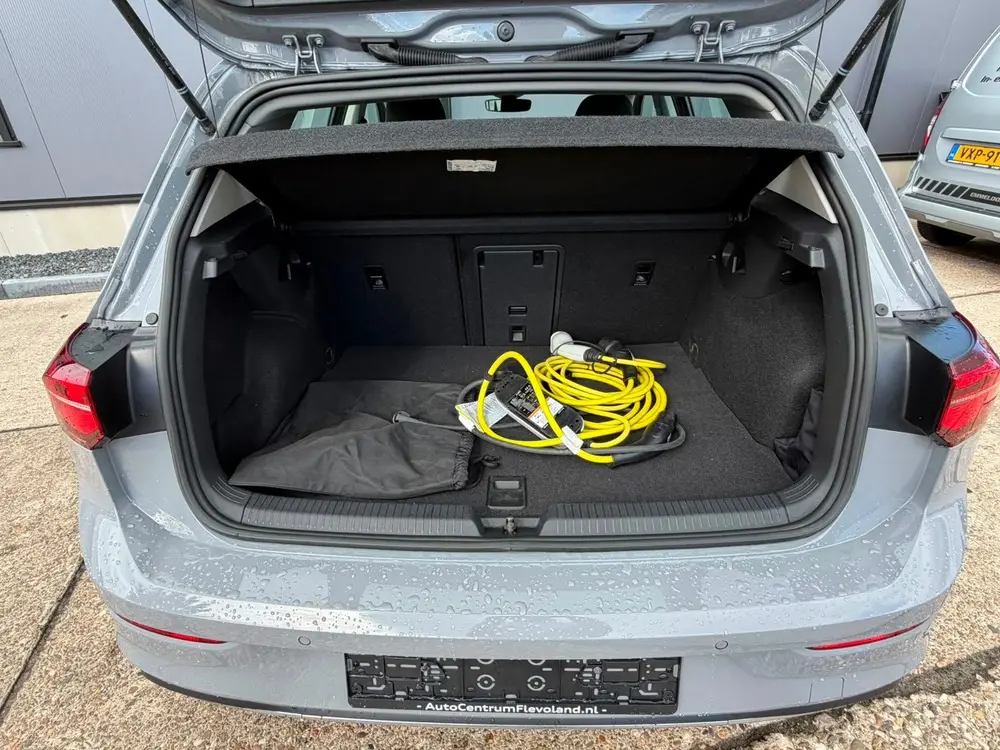 Volkswagen Golf 1.4 eHybrid STYLE NARDO schitterende auto 1e uit 2023, foto 10