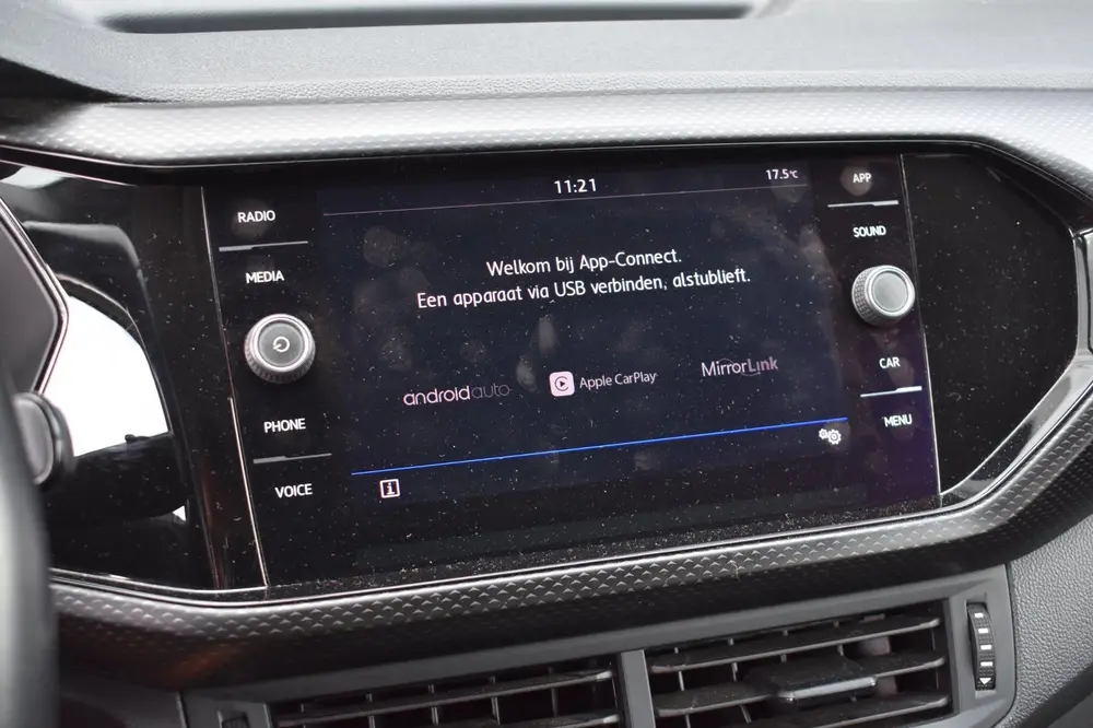Volkswagen T-Cross 1.0 TSI Life | CAMERA | TREKHAAK | APPLE uit 2020, foto 11
