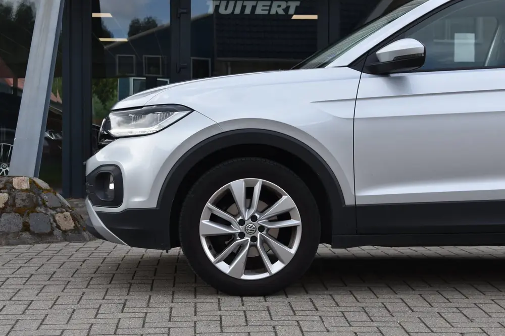 Volkswagen T-Cross 1.0 TSI Life | CAMERA | TREKHAAK | APPLE uit 2020, foto 15