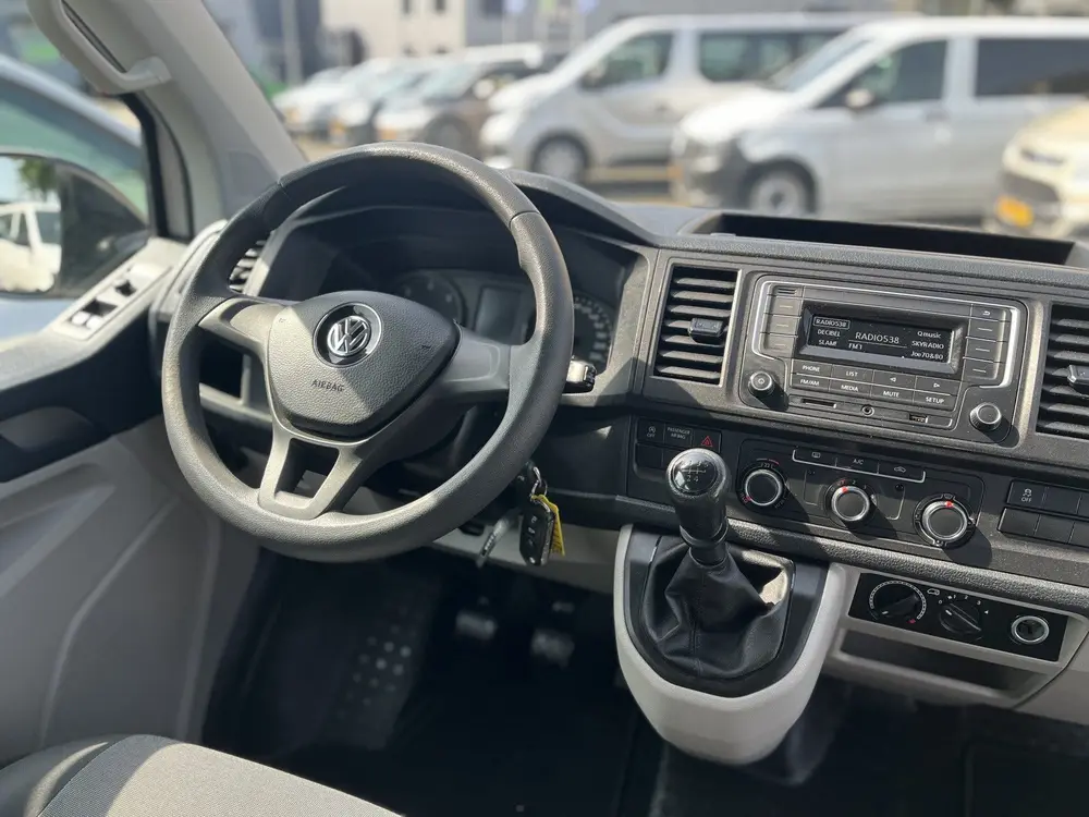 Volkswagen Transporter Kombi 2.0 TDI L1H1 Airco 9 persoons C uit 2019, foto 10