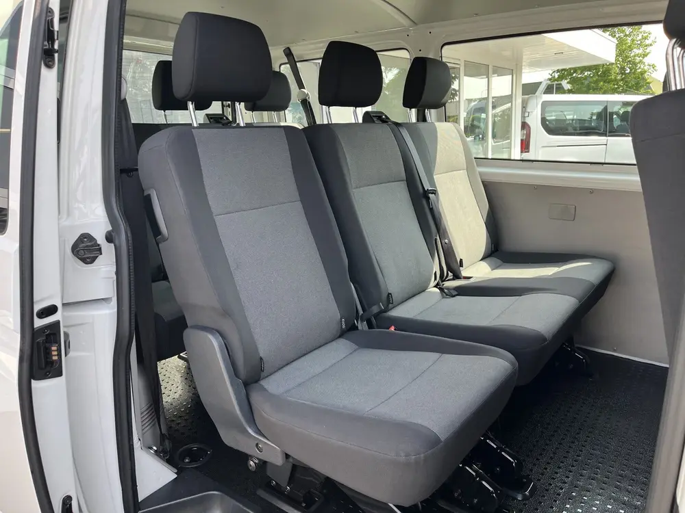 Volkswagen Transporter Kombi 2.0 TDI L1H1 Airco 9 persoons C uit 2019, foto 16
