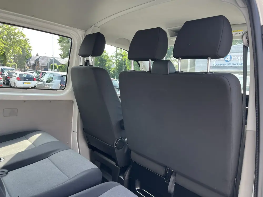 Volkswagen Transporter Kombi 2.0 TDI L1H1 Airco 9 persoons C uit 2019, foto 17