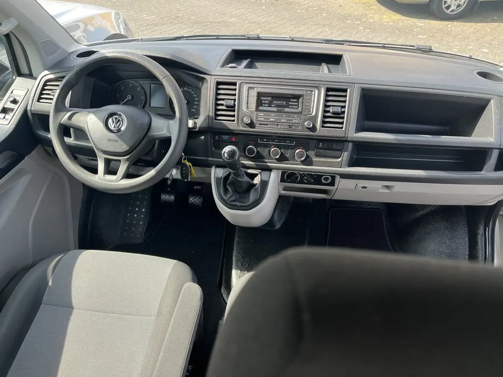 Volkswagen Transporter Kombi 2.0 TDI L1H1 Airco 9 persoons C uit 2019, foto 9