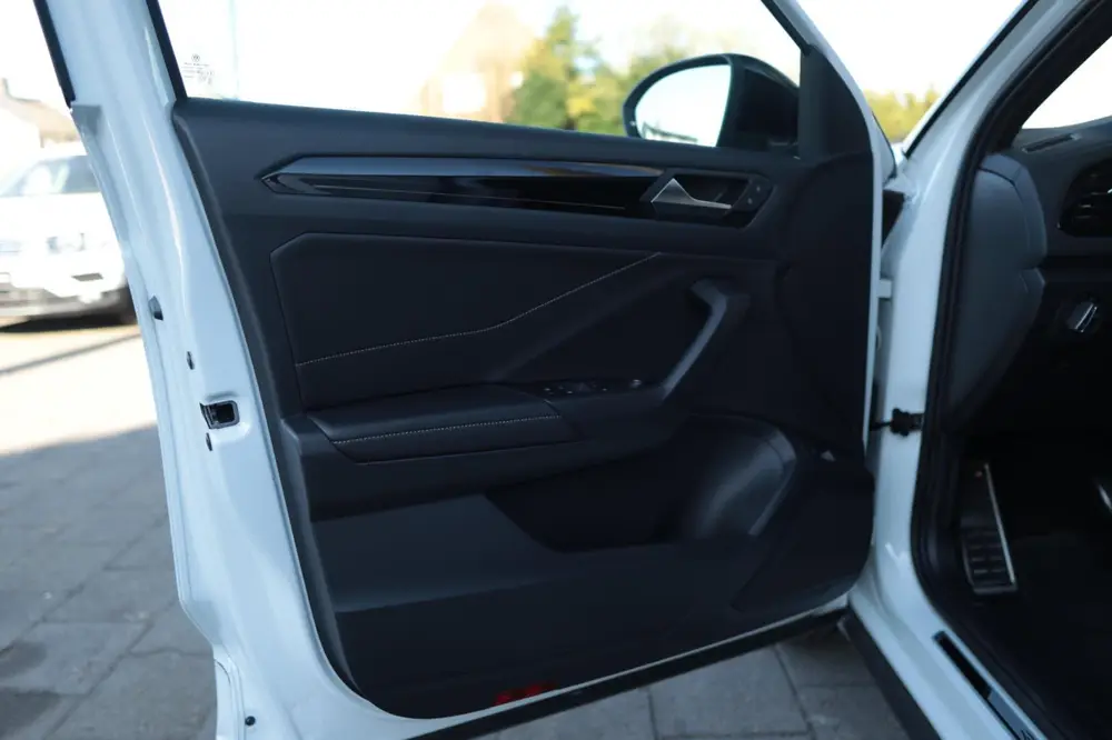 Volkswagen T-Roc 2.0 TSI R-Line 4Motion|DSG|PDC|Xenon|Carpla uit 2024, foto 19