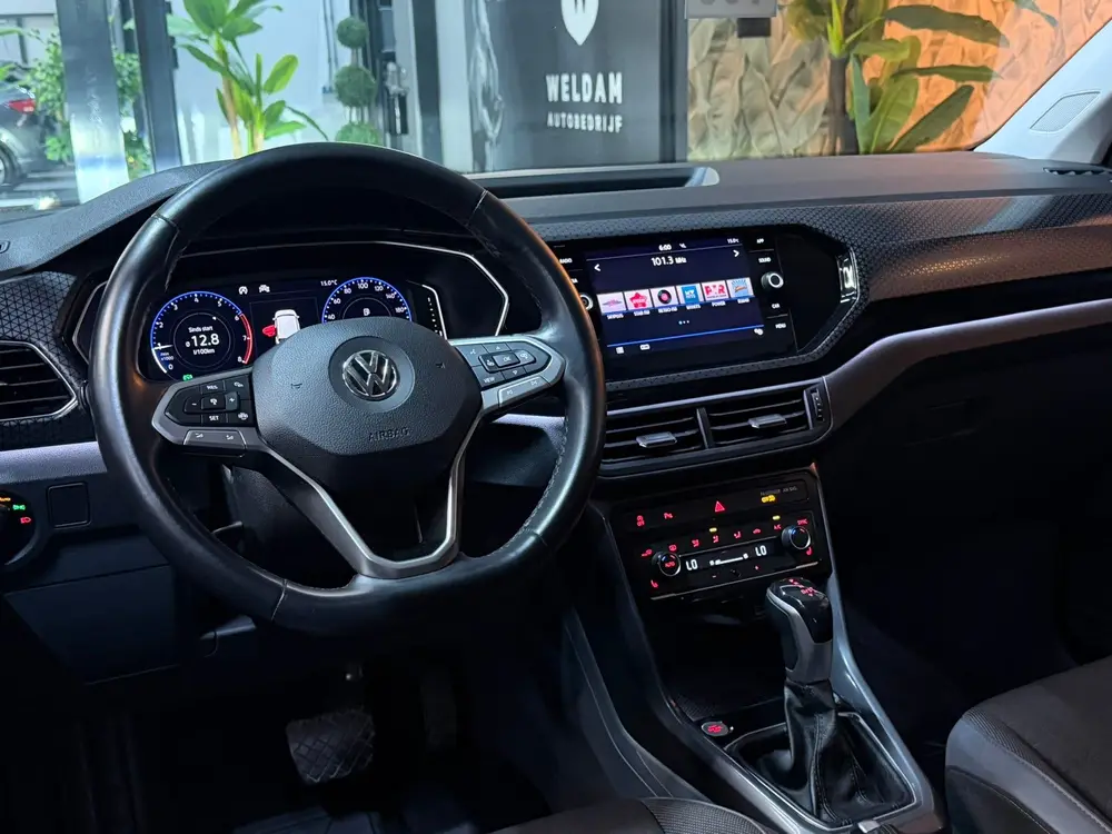 Volkswagen T-Cross 1.0 TSI R-Line DSG|ACC|Lane Assist|CarPla uit 2020, foto 3