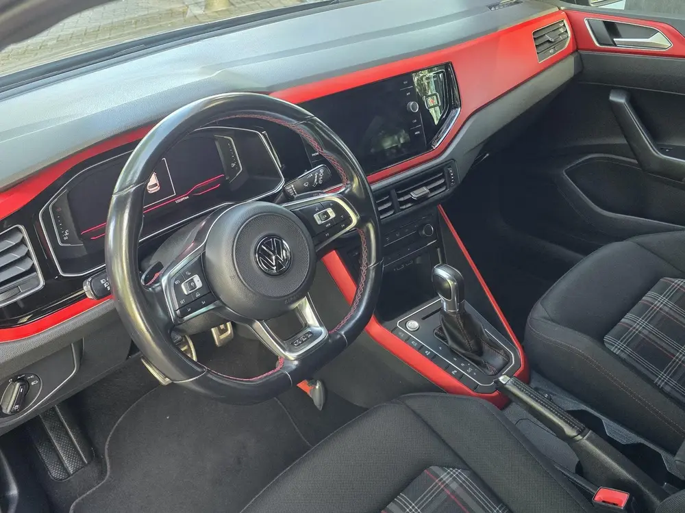 Volkswagen Polo 2.0 TSI 200PK GTI AUTOMAAT | LED | X-Force Uitlaat | Navigatie | Climate Control | Parkeersensoren Polo 2.0 TSI 200PK GTI AUTOMAAT | LED | X-Force u uit 2019, foto 14