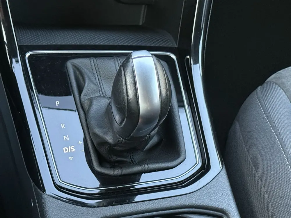 Volkswagen Touran 1.5 TSI Highline 7p (bj 2022, automaat) uit 2022, foto 17