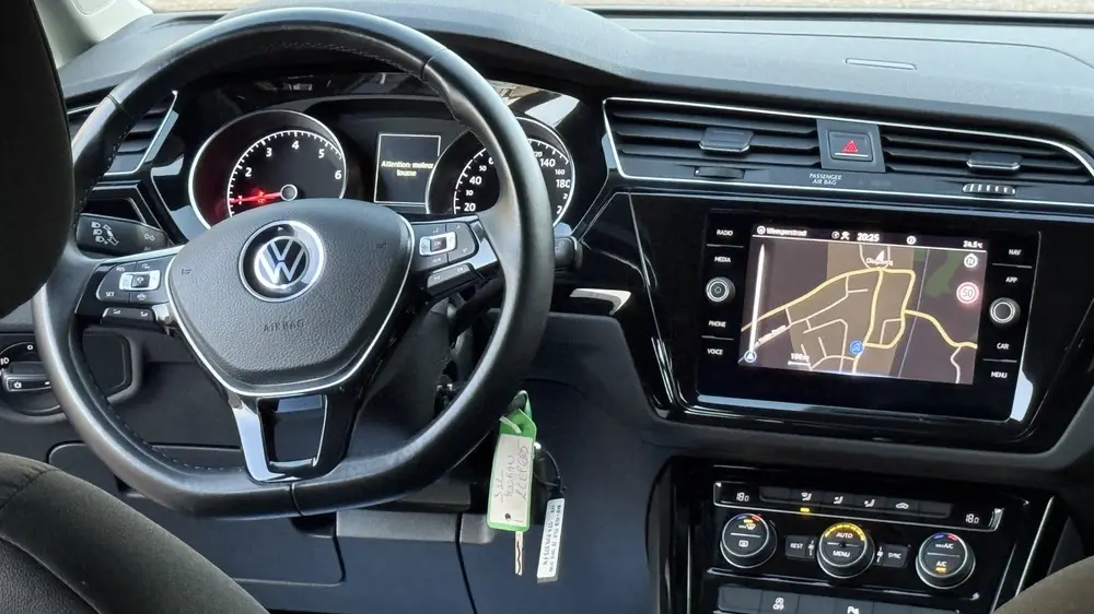 Volkswagen Touran 1.5 TSI Highline 7p (bj 2022, automaat) uit 2022, foto 9