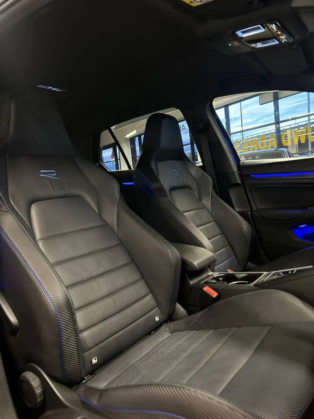 Volkswagen Golf 2.0 TSI R 4Motion | Memory seats | PPF Folie uit 2021, foto 9