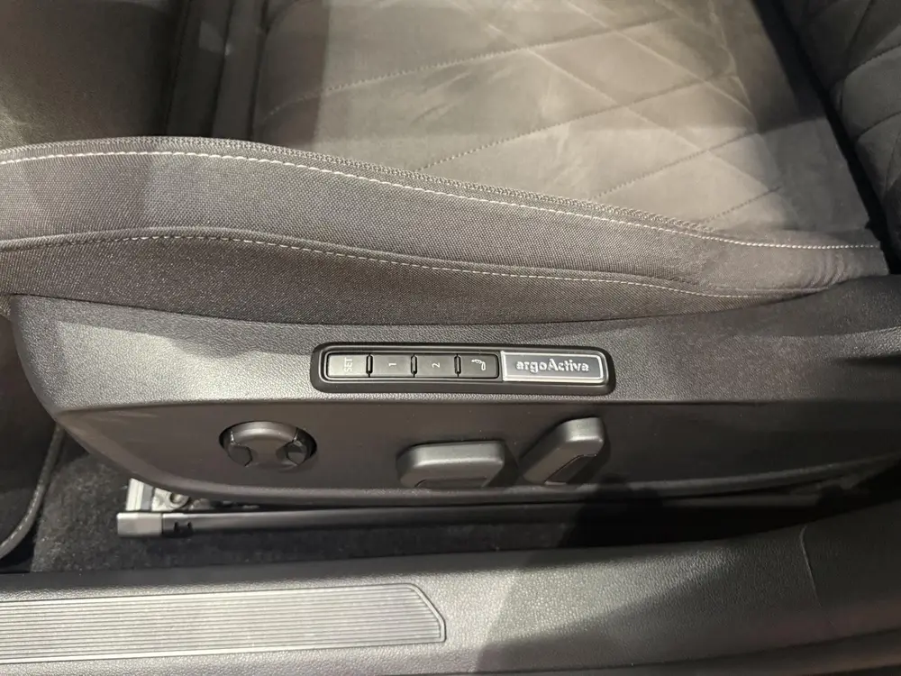 Volkswagen Golf 1.4 eHybrid Style PHEV|CRUISE ADAPTIEF|CARPL uit 2020, foto 11