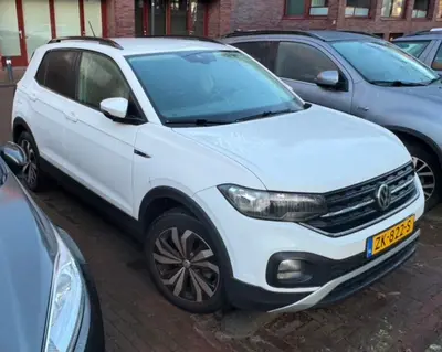 Volkswagen T-Cross 1.0 TSI R-Line Design uit 2019