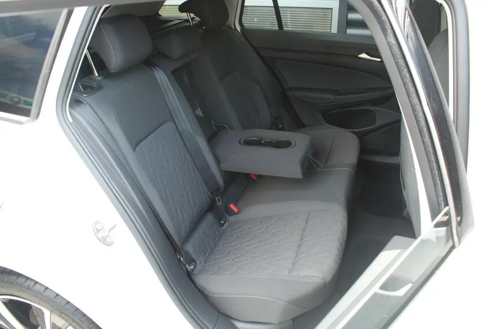 Volkswagen Golf Variant 1.5 TSI 116pk Life Edition | Trekhaa uit 2025, foto 18