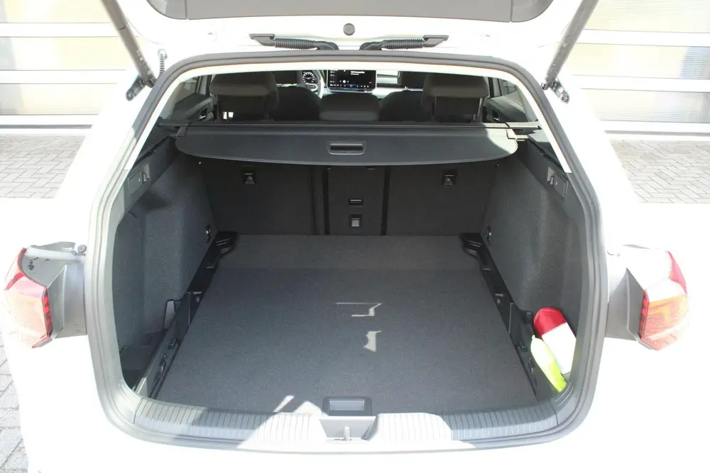 Volkswagen Golf Variant 1.5 TSI 116pk Life Edition | Trekhaa uit 2025, foto 19
