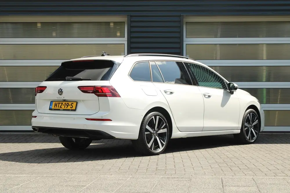 Volkswagen Golf Variant 1.5 TSI 116pk Life Edition | Trekhaa uit 2025, foto 2