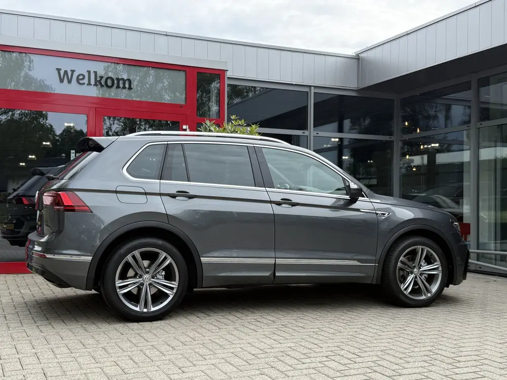 Volkswagen Tiguan 1.5 TSI ACT *!* R-LINE *!* PANODAK/ CAMERA uit 2019, foto 11