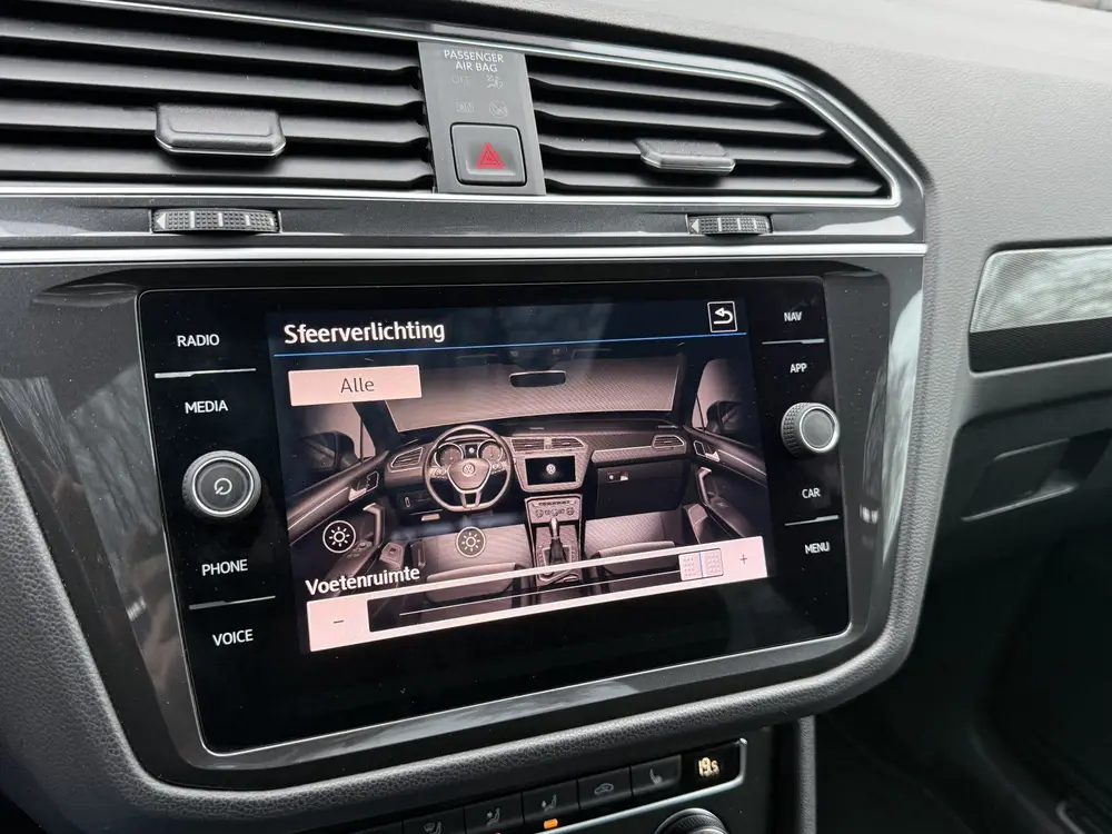 Volkswagen Tiguan 1.5 TSI ACT *!* R-LINE *!* PANODAK/ CAMERA uit 2019, foto 12