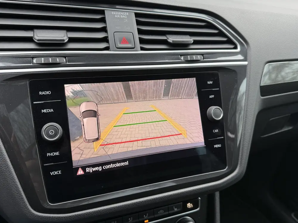 Volkswagen Tiguan 1.5 TSI ACT *!* R-LINE *!* PANODAK/ CAMERA uit 2019, foto 8