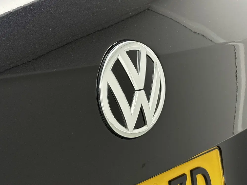 Volkswagen Tiguan 2.0 TSI 4Motion Highline uit 2019, foto 16