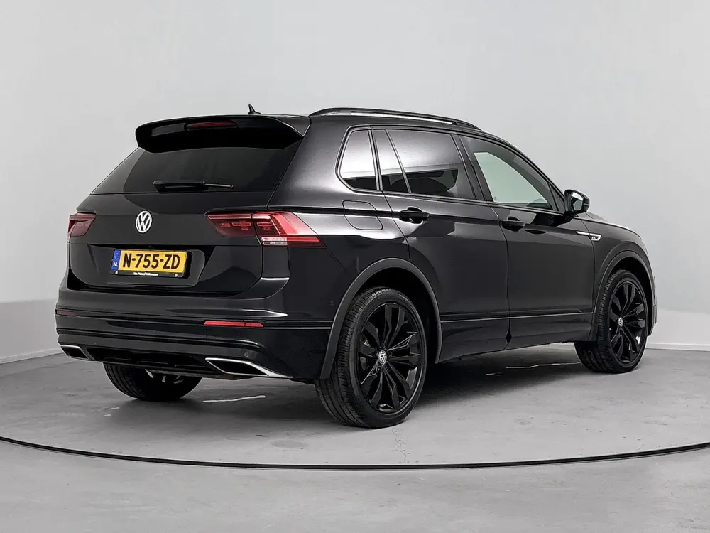 Volkswagen Tiguan 2.0 TSI 4Motion Highline uit 2019, foto 4