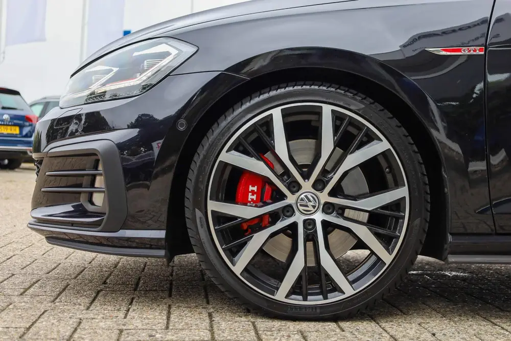 Volkswagen Golf 2.0 TSI 245pk GTI Performance | ACC | Pano | uit 2019, foto 13