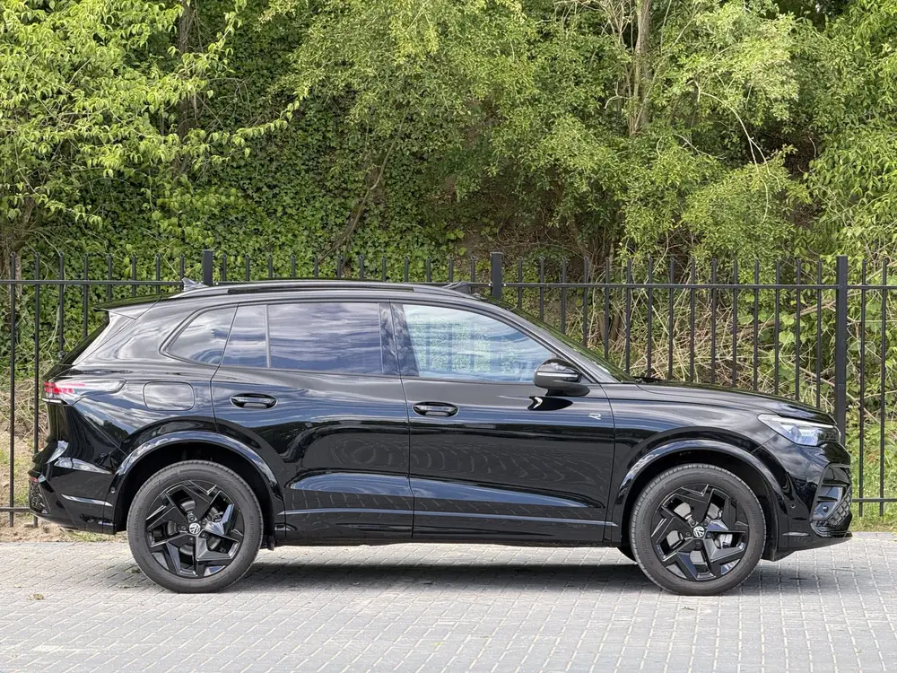 Volkswagen Tiguan 1.5 eHybrid R-Line | Trekhaak | Pano | H&K uit 2025, foto 6