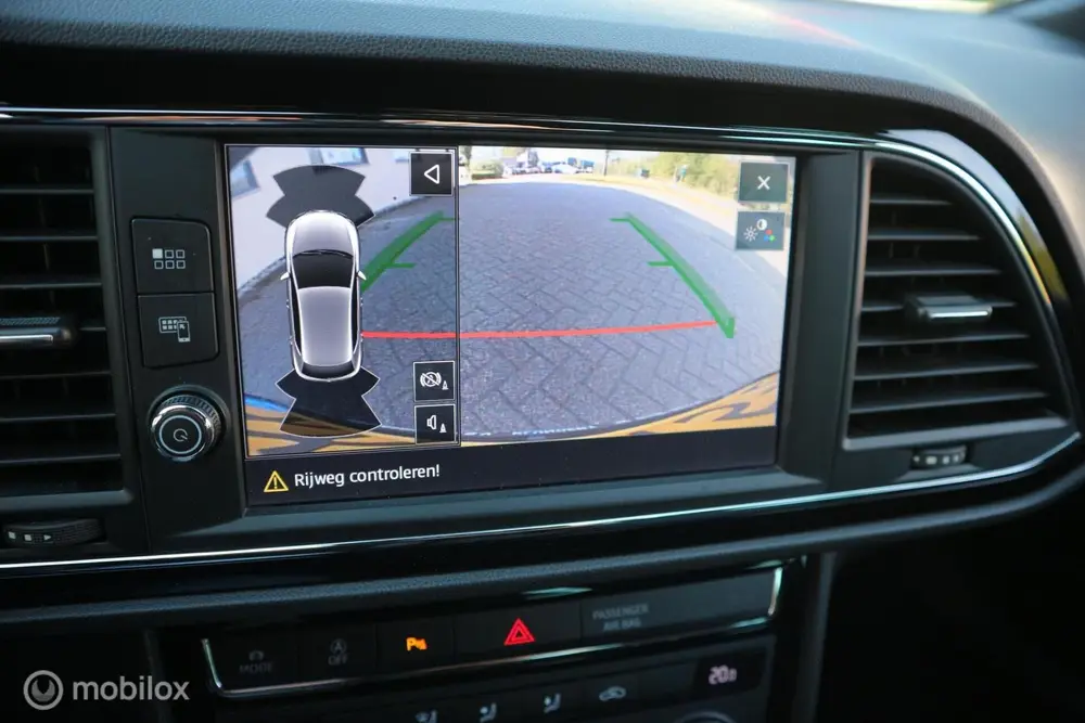 SEAT Leon 1.5 TSI FR LED-KOPLAMPEN/ECC/NAVIGATIE/2X-PDC/NAP uit 2019, foto 17