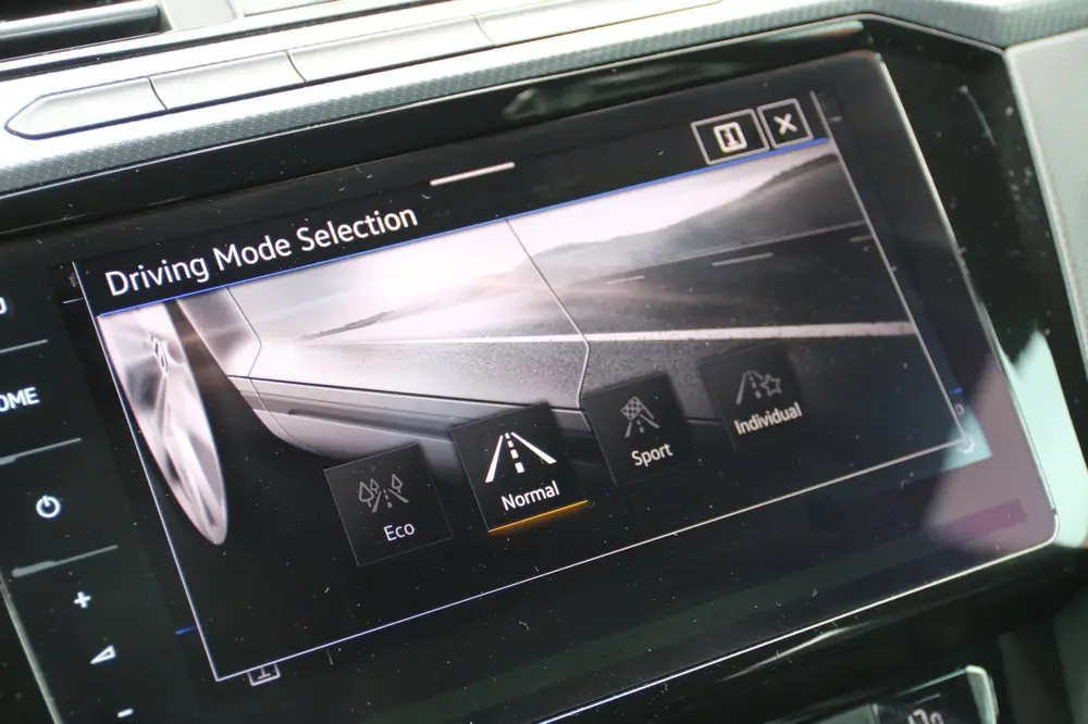 Volkswagen Arteon 2.0 TSI Business R Exclusive uit 2019, foto 12