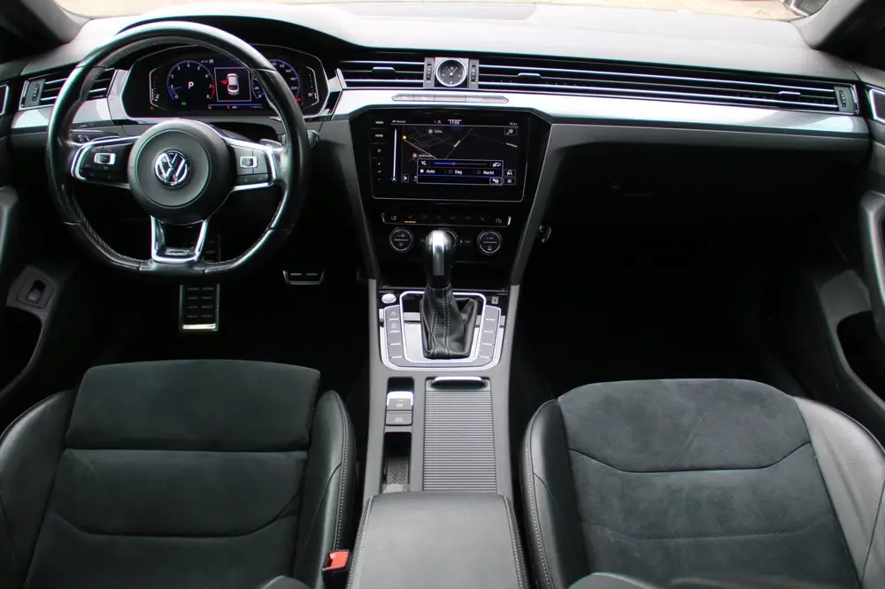 Volkswagen Arteon 2.0 TSI Business R Exclusive uit 2019, foto 9