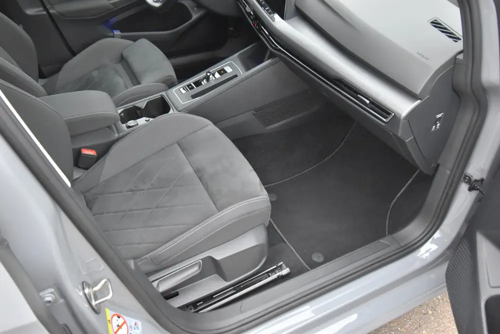 Volkswagen Golf 1.4 eHybrid Style , VIRTUAL COCKPIT , NAVI uit 2022, foto 8
